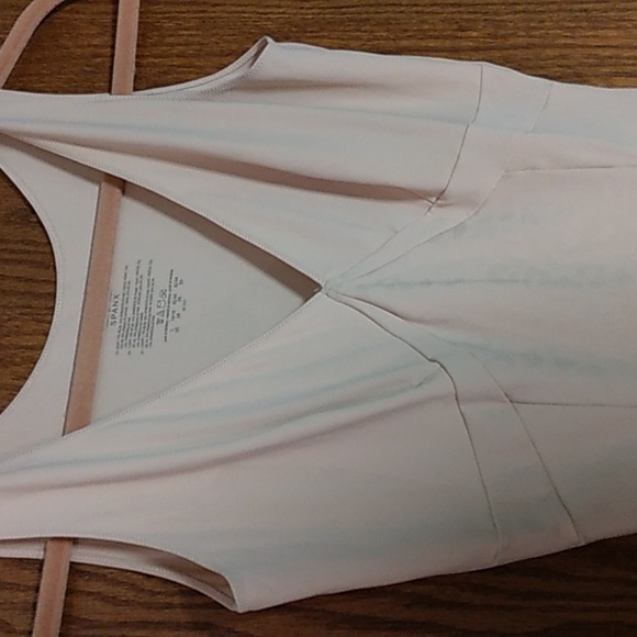 Women's Assets Red Hot Label Spanx Slip - Picture 4 of 6